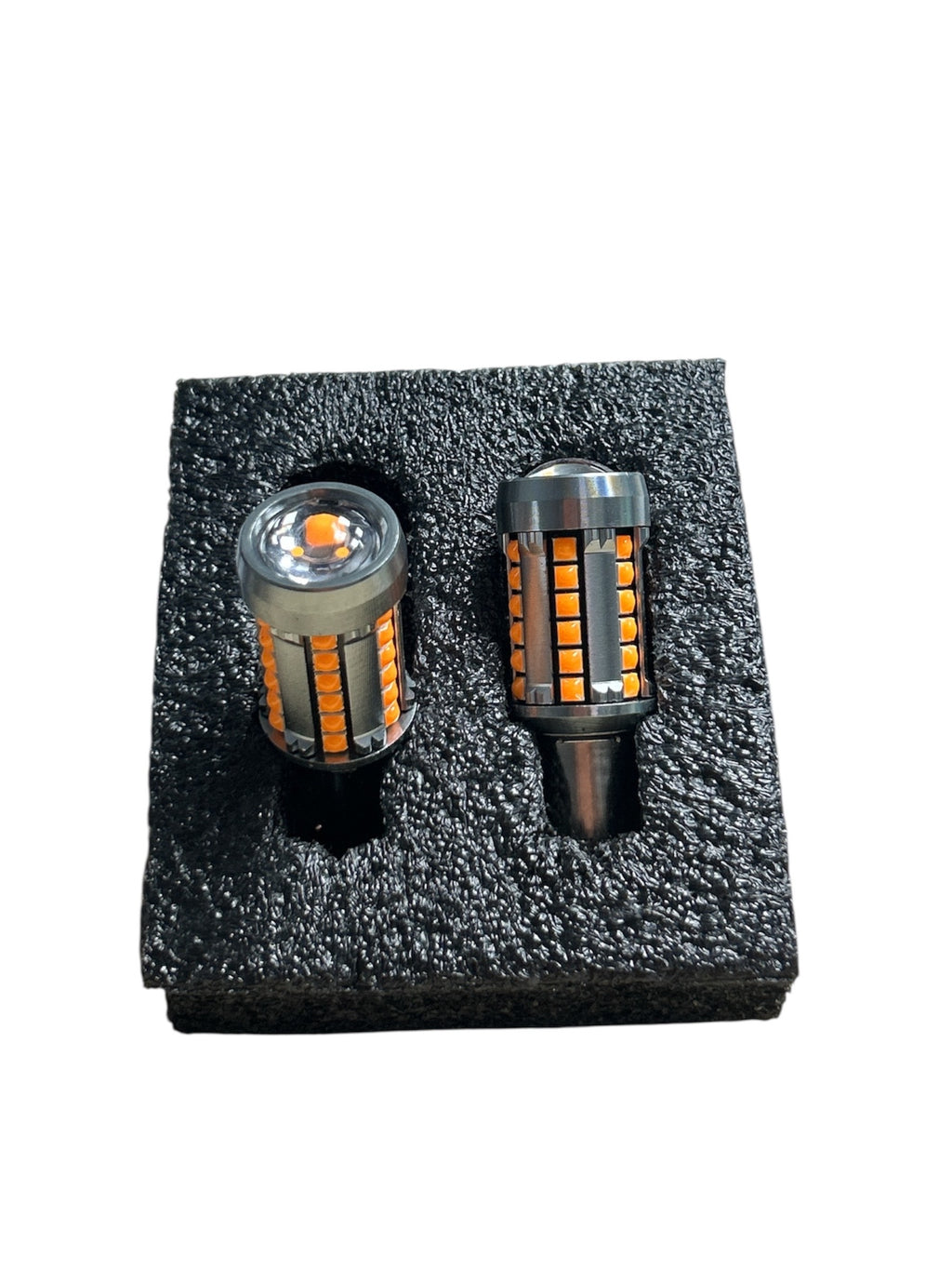 Set Becuri LED Semnalizare 1156 P21W cu Lupa, 39 LED SMD 3030, Canbus Fara Eroare, Lumina Portocalie Intensa – Plug & Play